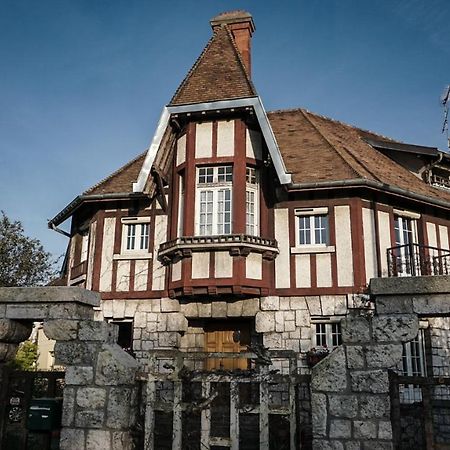 Apakabar Homestay - Proche Gare Melun, Parking Prive, Netflix La Rochette  外观 照片