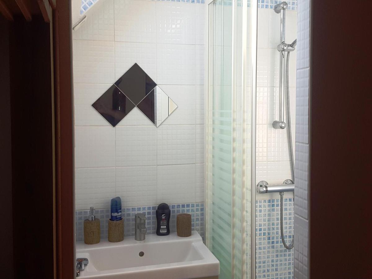 Apakabar Homestay - Proche Gare Melun, Parking Prive, Netflix La Rochette  外观 照片