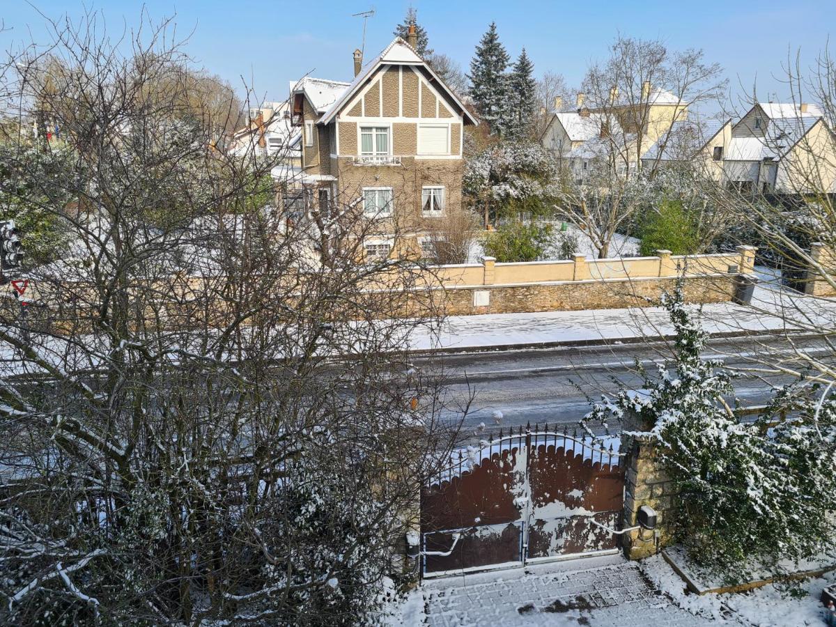Apakabar Homestay - Proche Gare Melun, Parking Prive, Netflix La Rochette  外观 照片