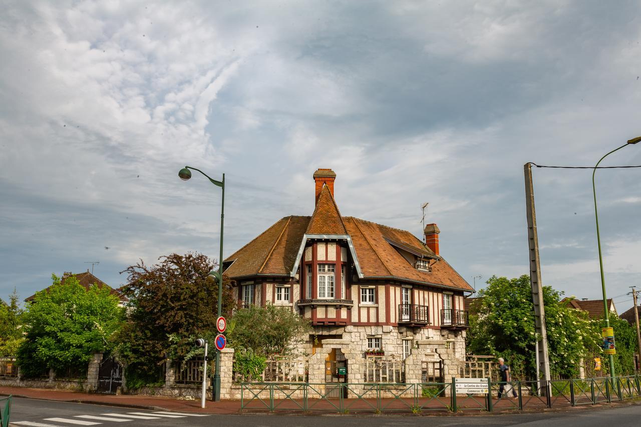 Apakabar Homestay - Proche Gare Melun, Parking Prive, Netflix La Rochette  外观 照片